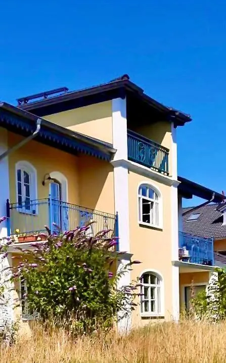 Ferienwohnung In Seenaher Kuenstlervilla In Gstadt Gstadt am Chiemsee 0*,  Germany